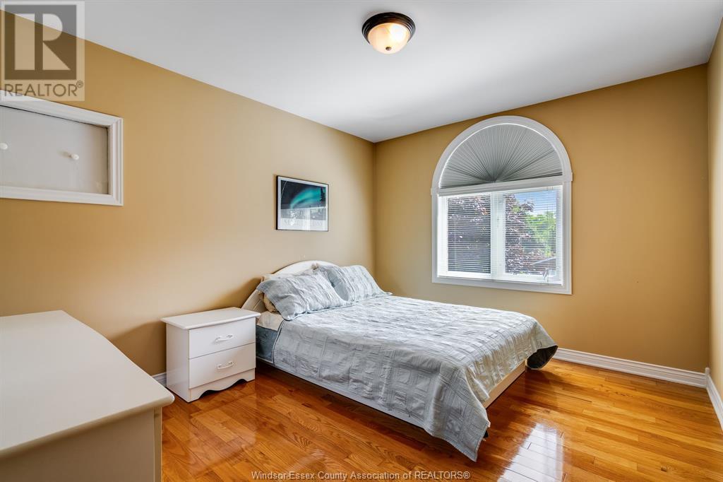 Photo 29 of 93 Mccallum Street, Kingsville ON