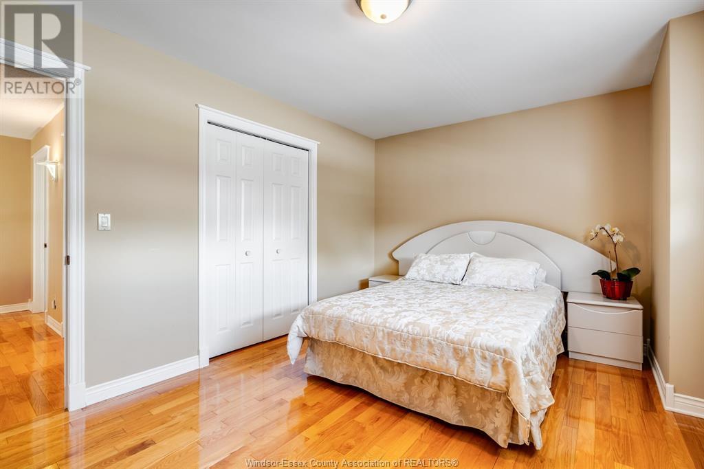 Photo 36 of 93 Mccallum Street, Kingsville ON