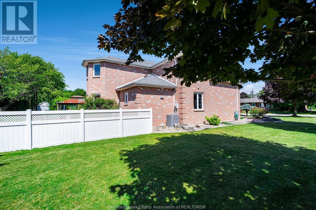 Photo 42 of 93 Mccallum Street, Kingsville ON