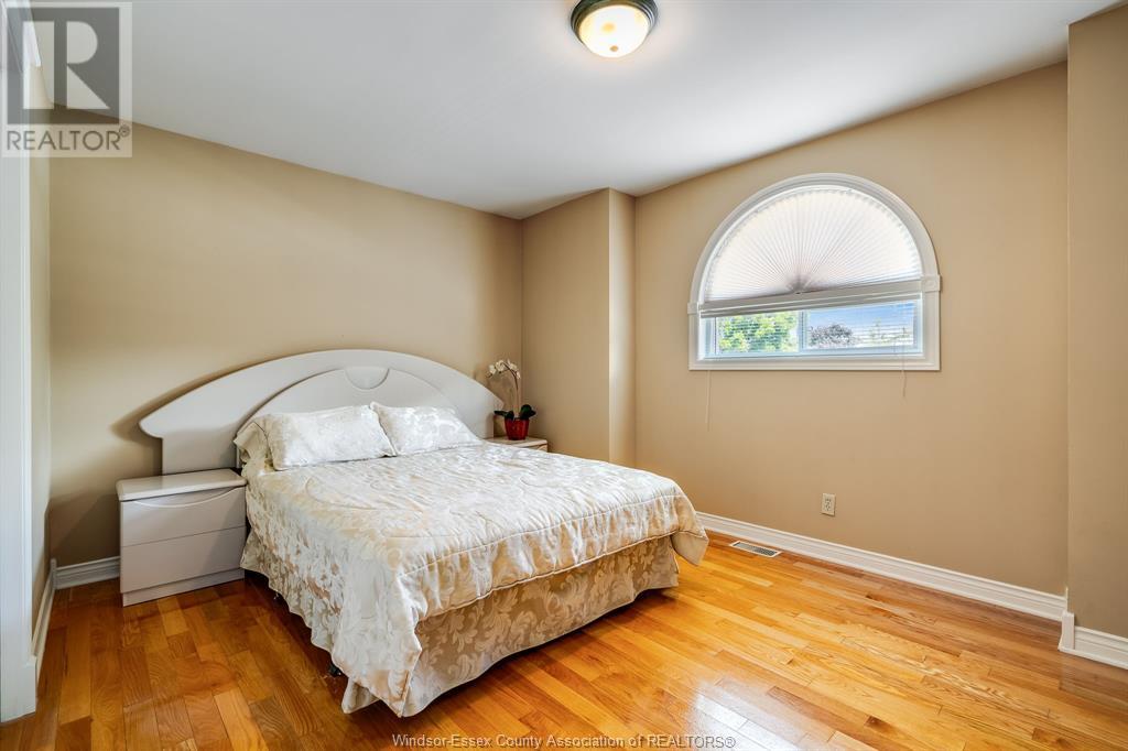 Photo 35 of 93 Mccallum Street, Kingsville ON