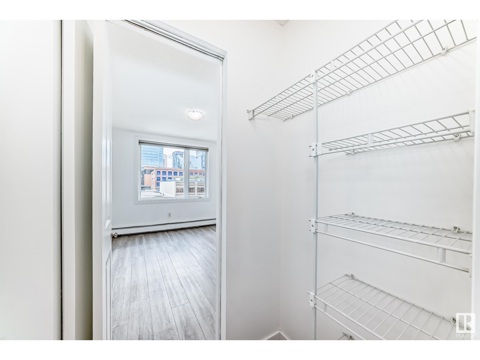 Photo 19 of 304 10303 105 St Nw, Edmonton AB