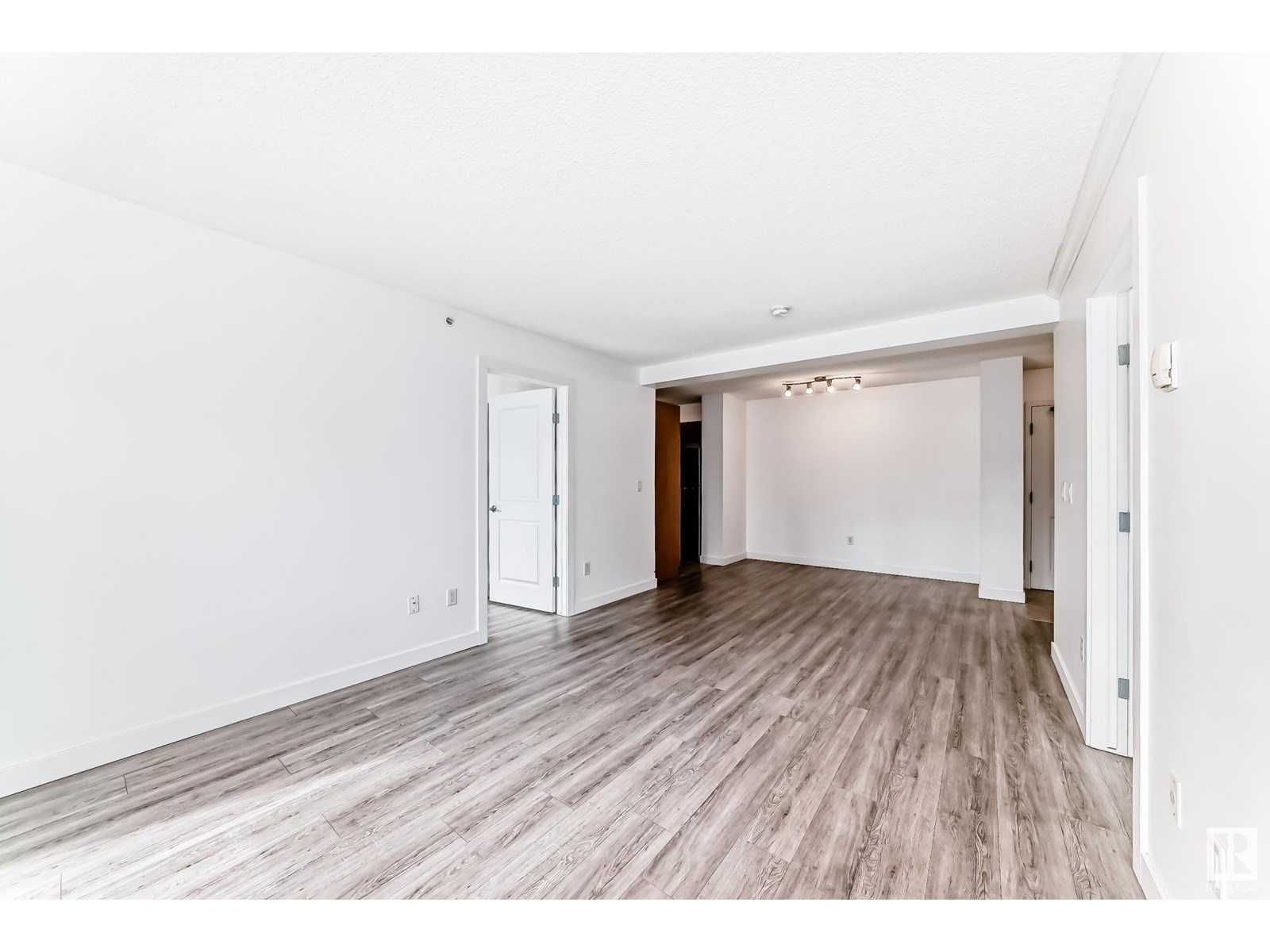 Photo 33 of 304 10303 105 St Nw, Edmonton AB
