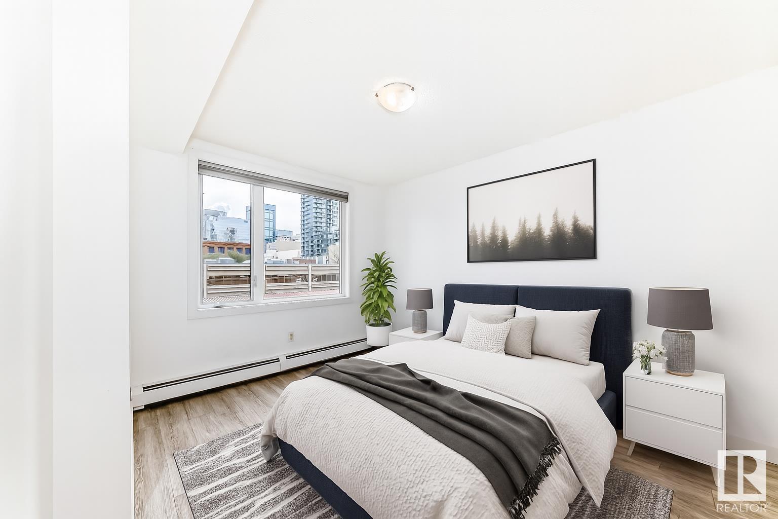 Photo 13 of 304 10303 105 St Nw, Edmonton AB