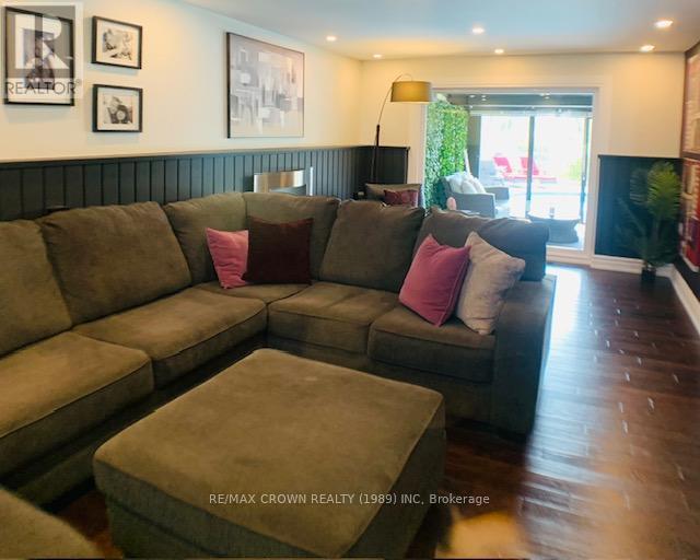 Photo 31 of 17 A Park Crescent, Kapuskasing ON
