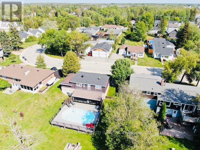 Photo 25 of 17 A Park Crescent, Kapuskasing ON