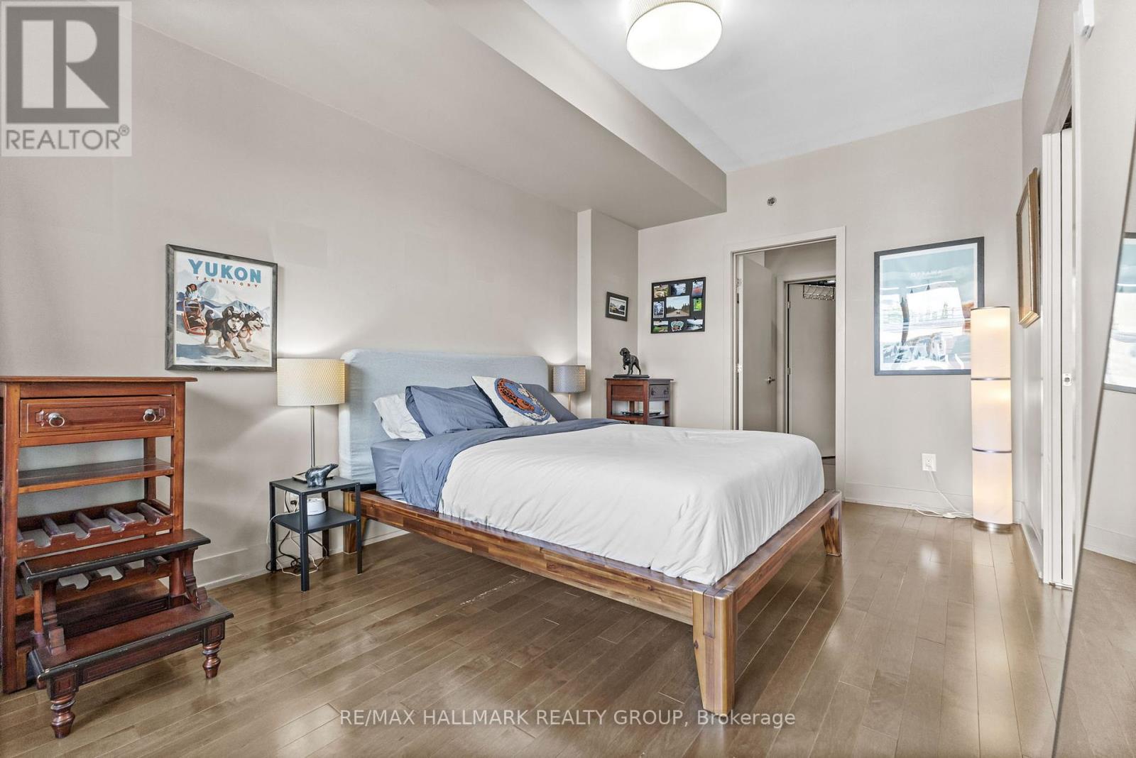 Photo 14 of 507 108 Richmond Road, Ottawa ON