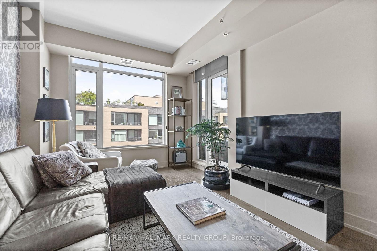 Photo 23 of 507 108 Richmond Road, Ottawa ON