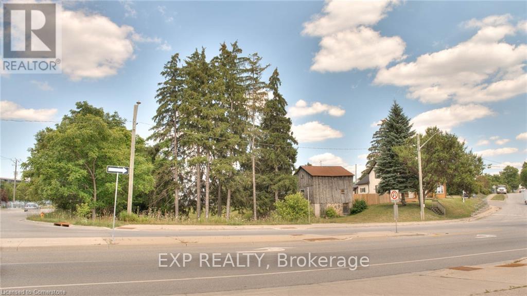 Photo 3 of 28 Manitou Drive, Kitchener ON