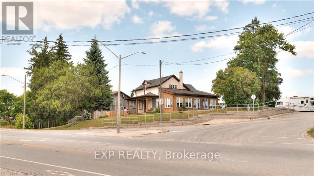 Photo 24 of 28 Manitou Drive, Kitchener ON