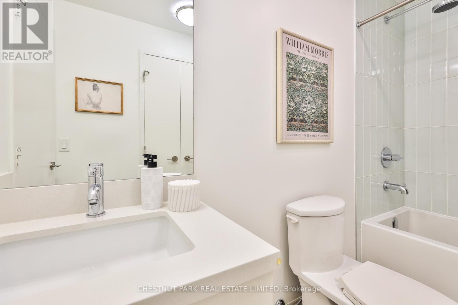 Photo 8 of N 711 120 Bayview Avenue, Toronto ON