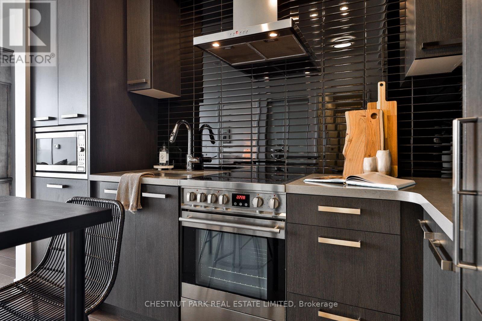 Photo 15 of N 711 120 Bayview Avenue, Toronto ON