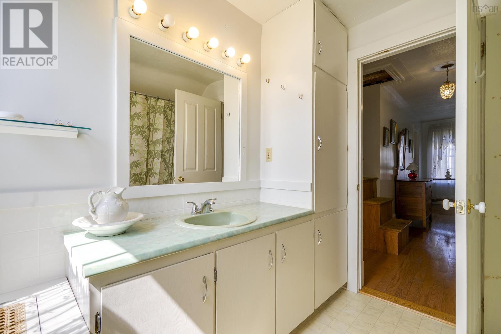 Property 20 of 33 of 5454 Granville Road