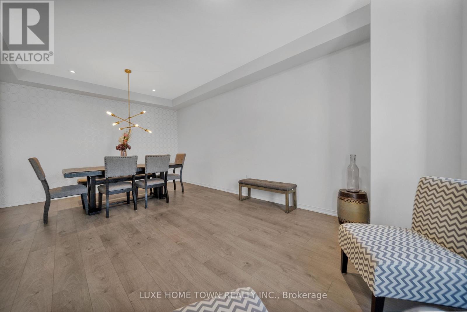 Photo 10 of 2 25 Elliot Avenue E, Centre Wellington ON