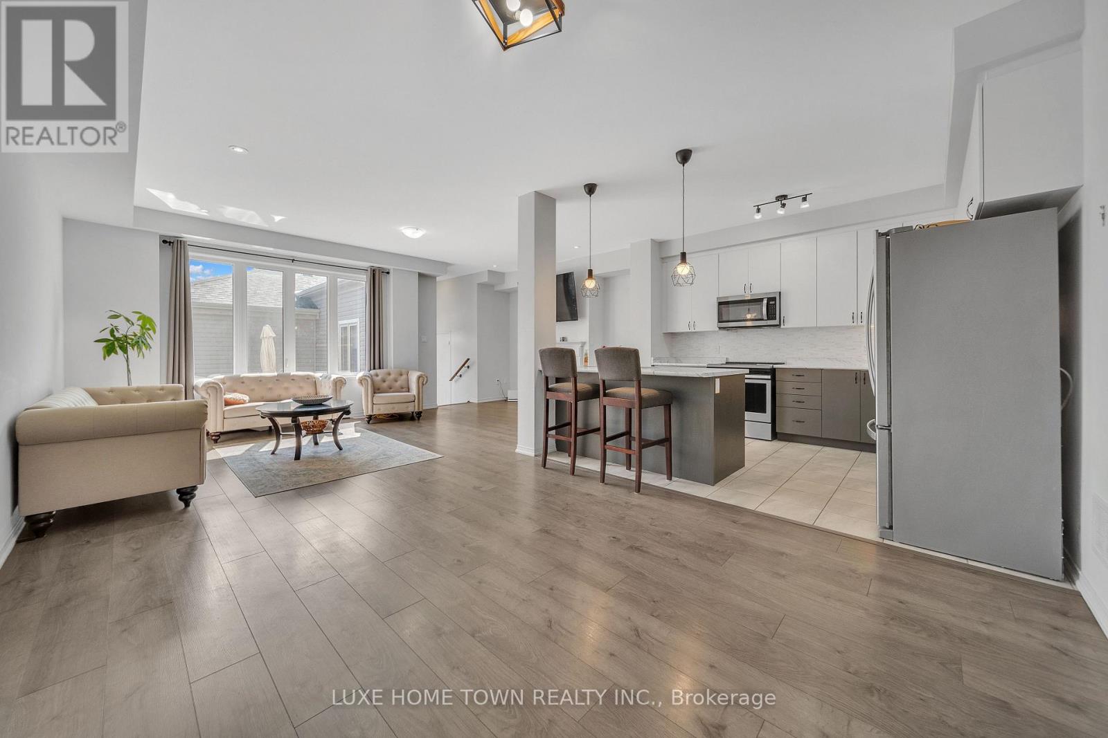 Photo 14 of 2 25 Elliot Avenue E, Centre Wellington ON