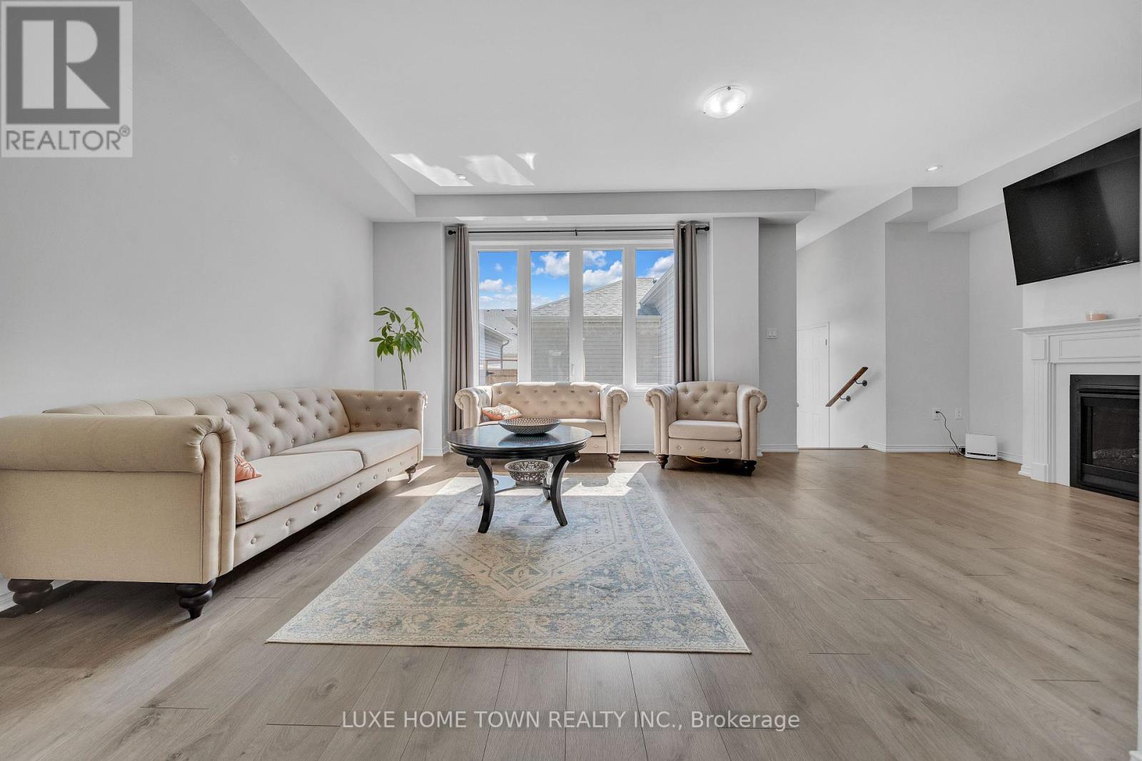 Photo 17 of 2 25 Elliot Avenue E, Centre Wellington ON