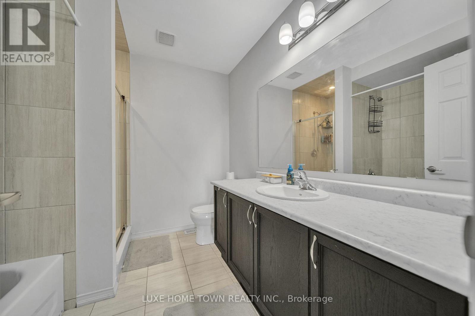 Photo 32 of 2 25 Elliot Avenue E, Centre Wellington ON