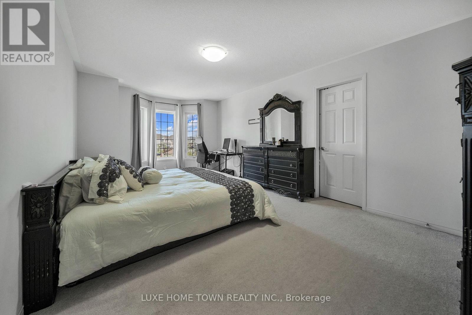 Photo 34 of 2 25 Elliot Avenue E, Centre Wellington ON
