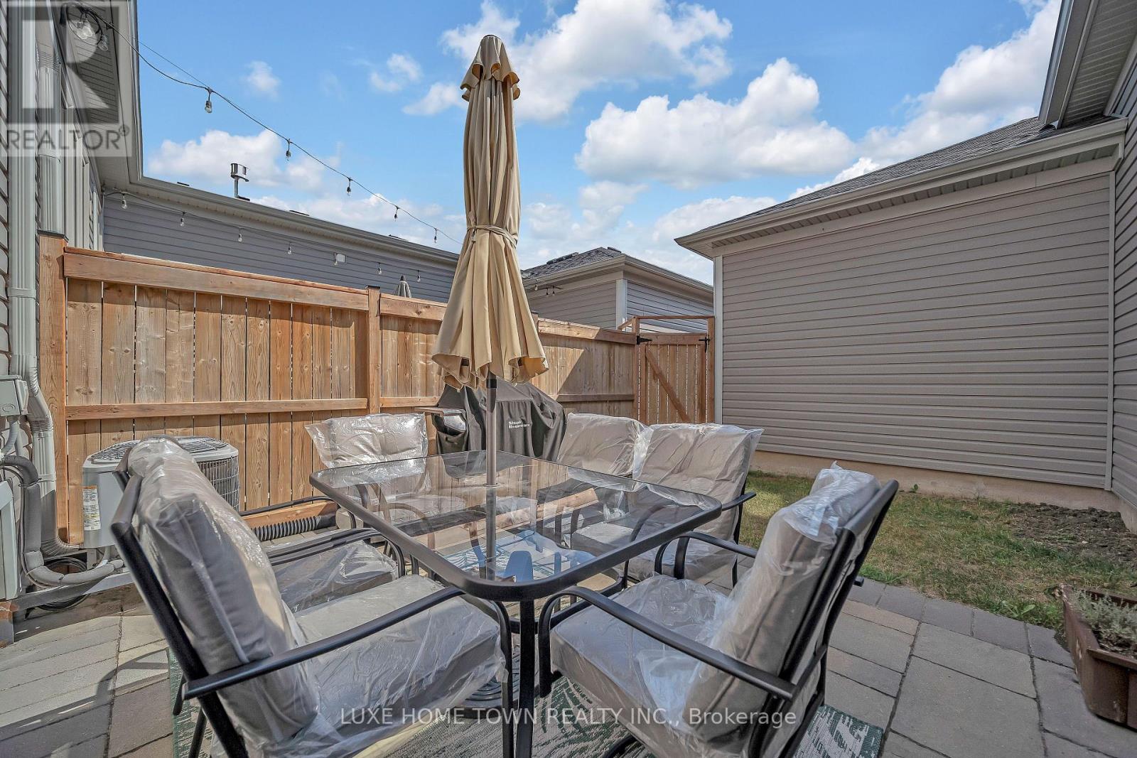 Photo 37 of 2 25 Elliot Avenue E, Centre Wellington ON