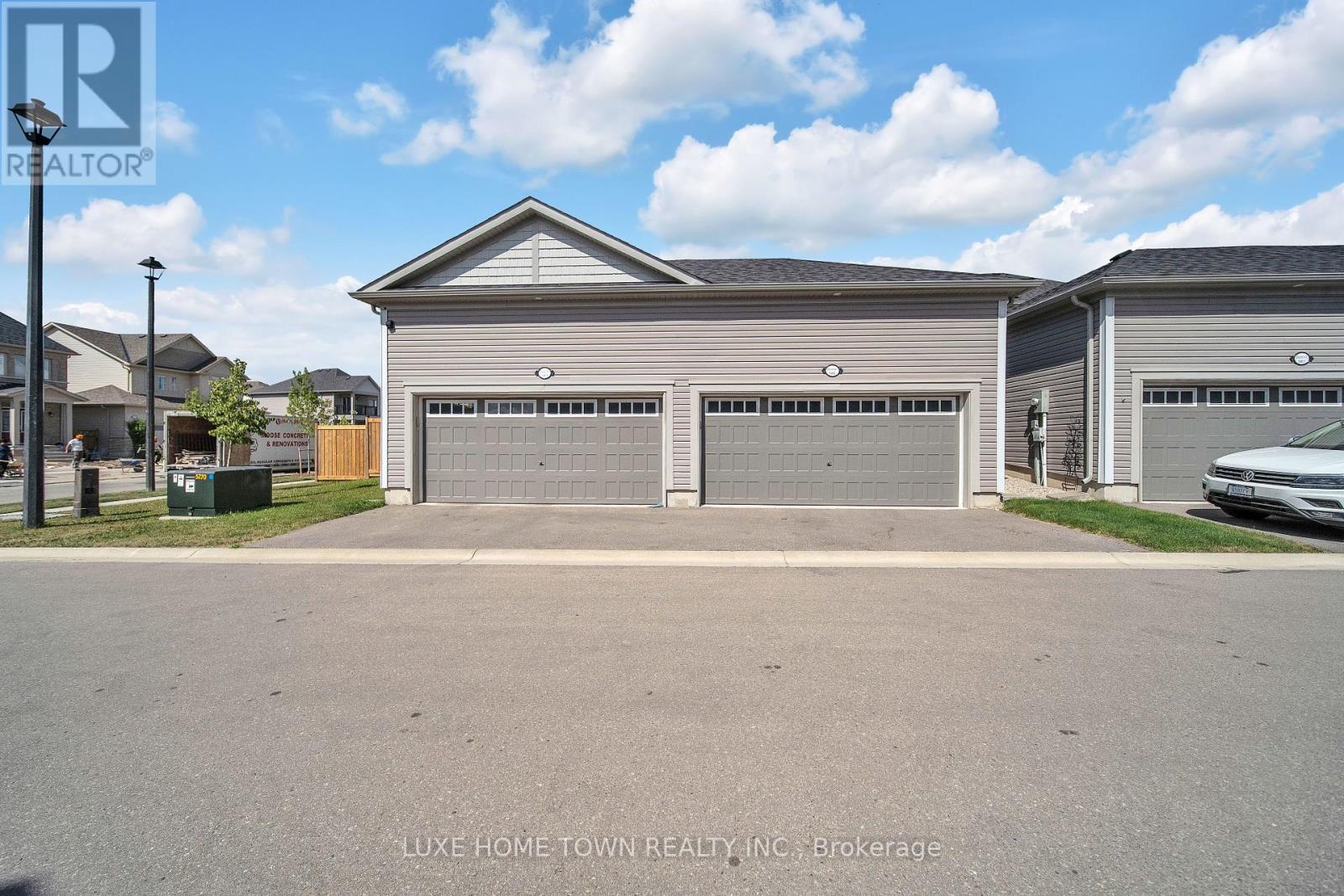 Photo 39 of 2 25 Elliot Avenue E, Centre Wellington ON