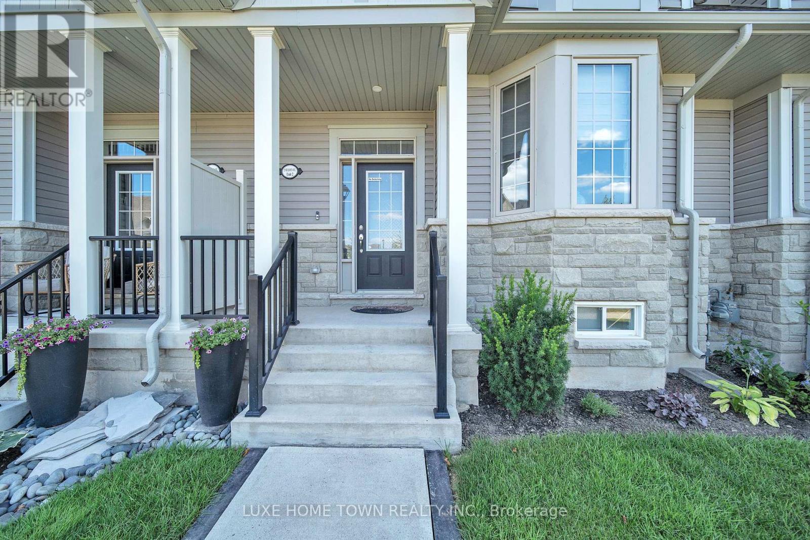 Photo 5 of 2 25 Elliot Avenue E, Centre Wellington ON