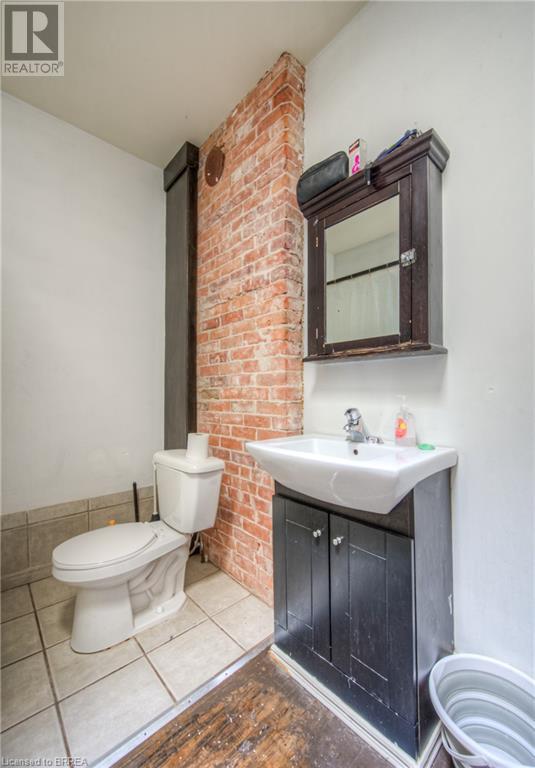 Photo 9 of 183 Market Street, Brantford ON