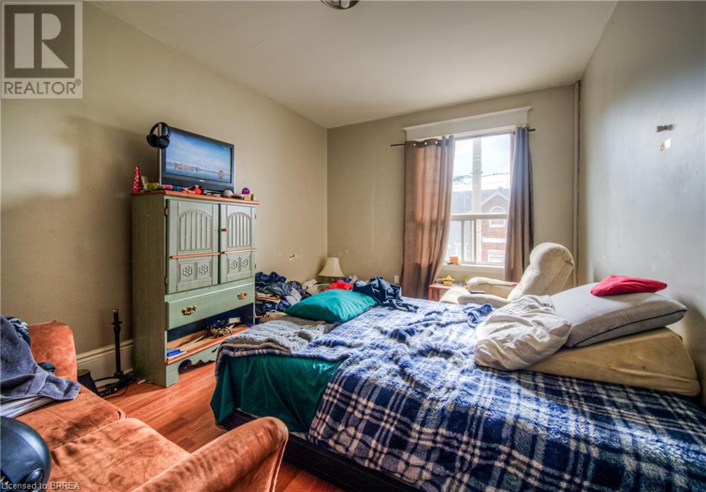 Photo 5 of 183 Market Street, Brantford ON