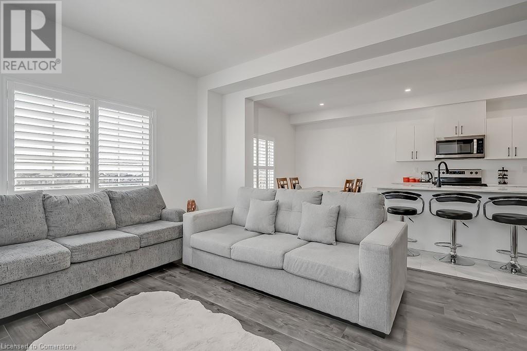 Photo 11 of 44 Mccurdy Avenue, Waterdown ON