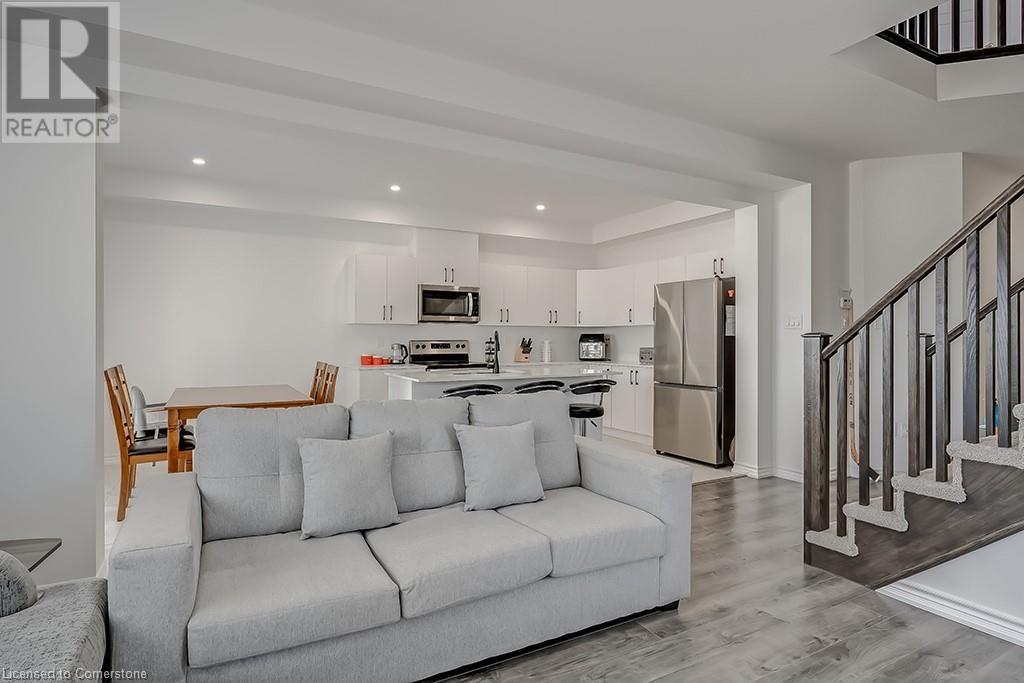 Photo 12 of 44 Mccurdy Avenue, Waterdown ON