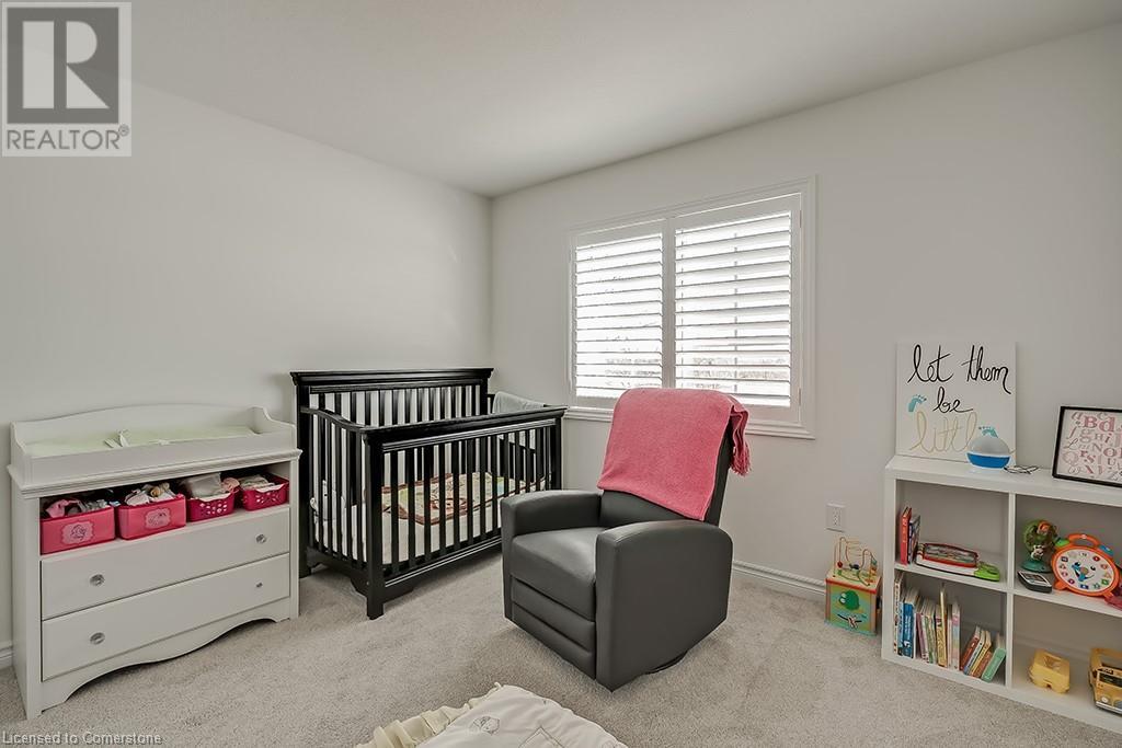 Photo 19 of 44 Mccurdy Avenue, Waterdown ON
