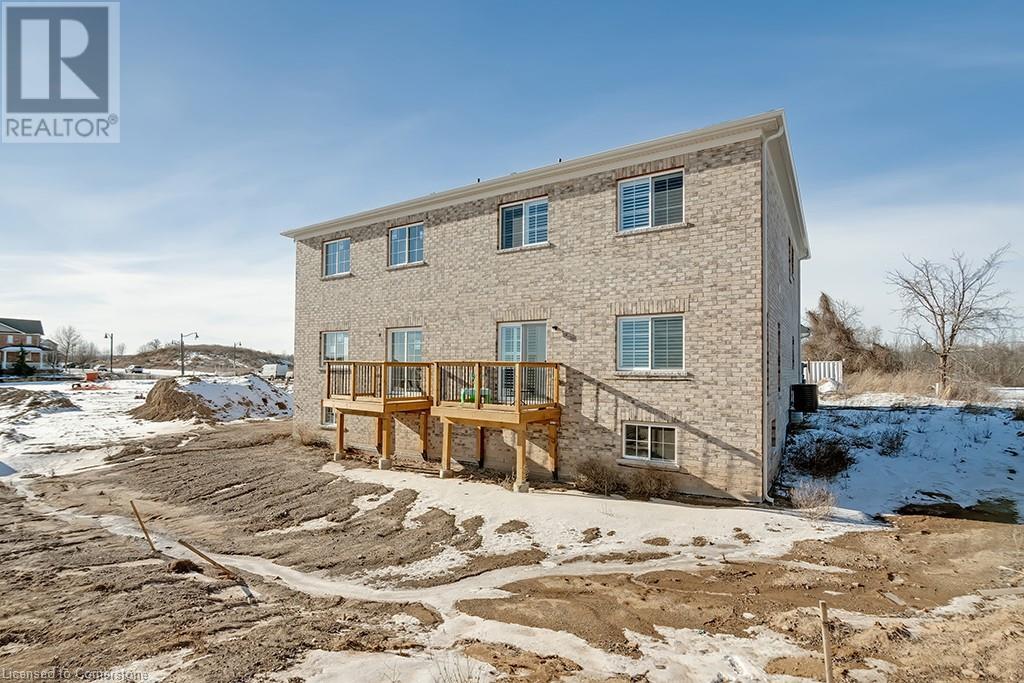 Photo 24 of 44 Mccurdy Avenue, Waterdown ON