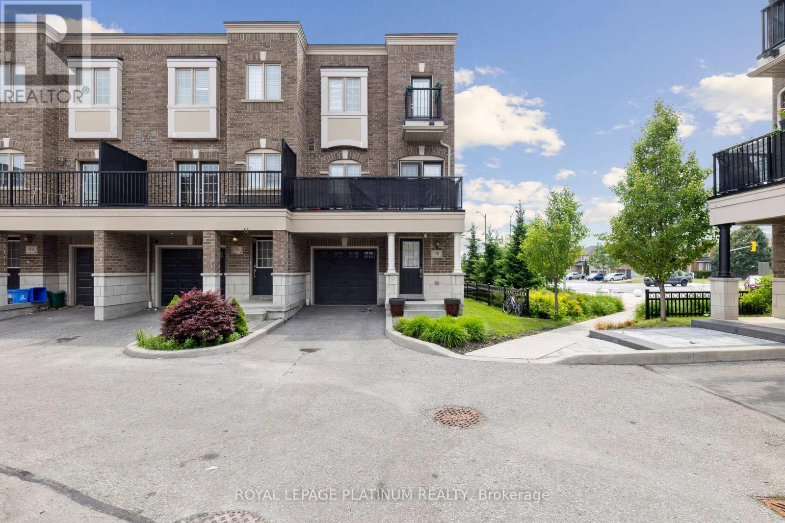 Photo 30 of 98 Ferris Square, Clarington ON