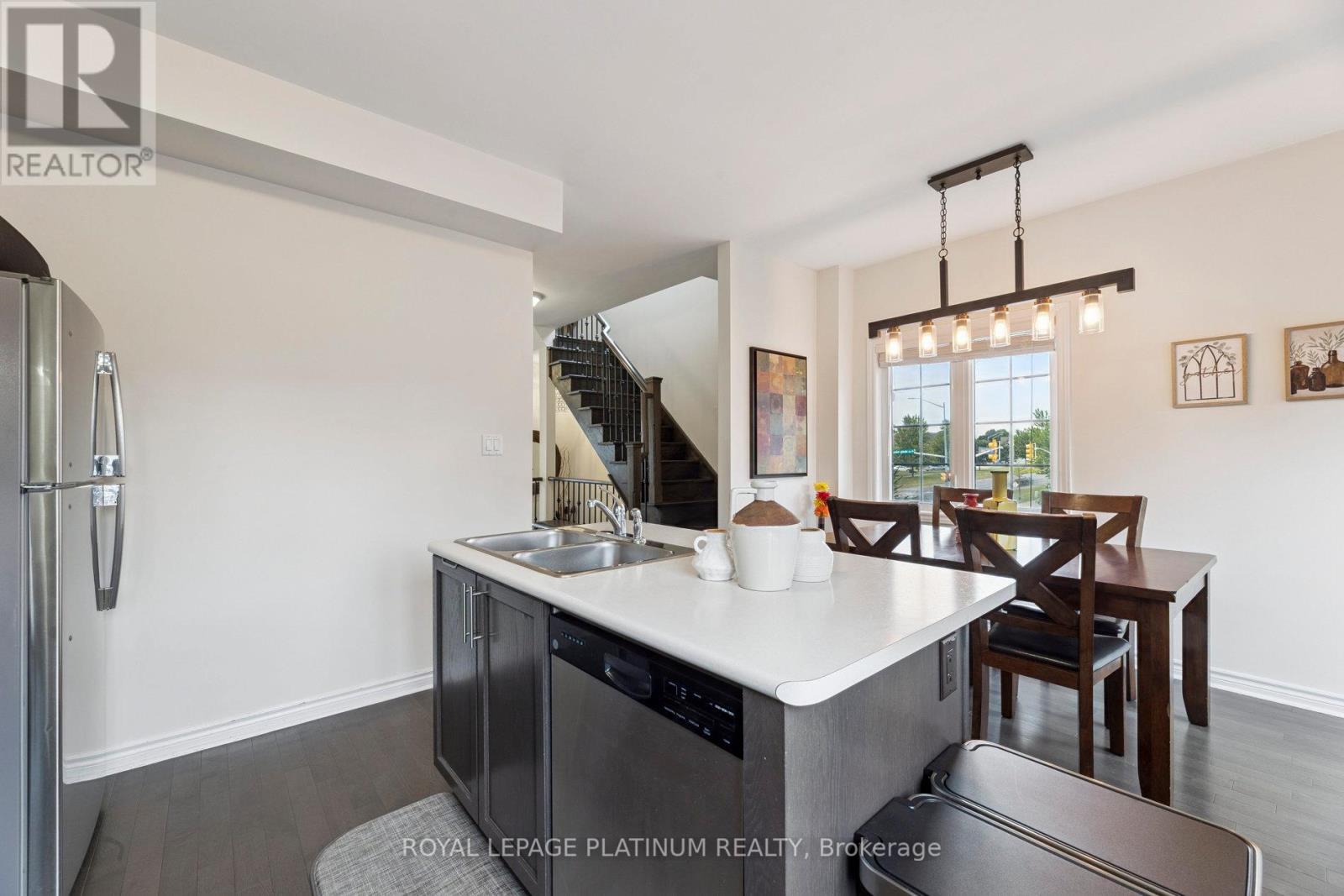 Photo 14 of 98 Ferris Square, Clarington ON