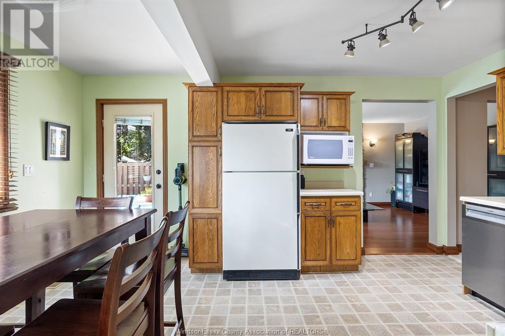 Photo 11 of 595 Brunelle, Tecumseh ON
