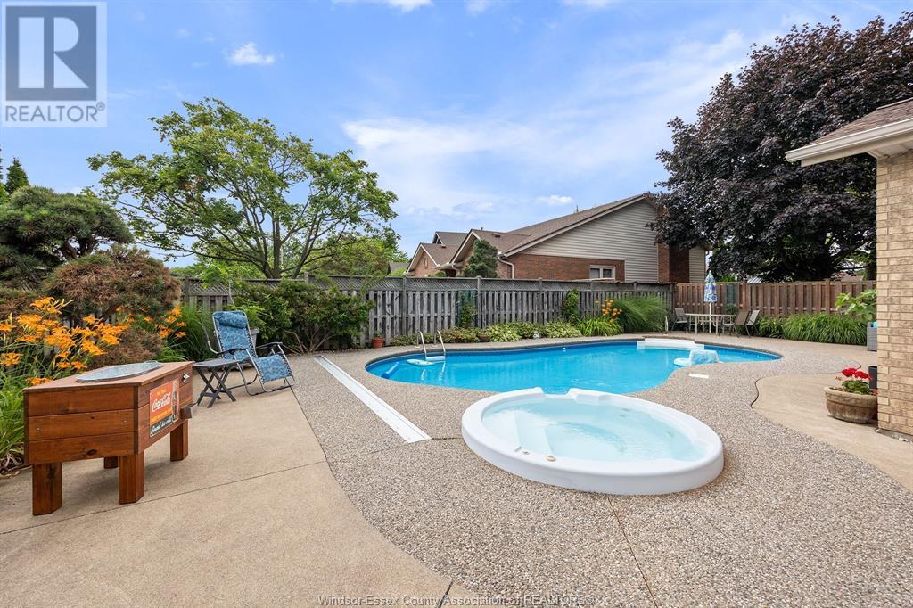 Photo 29 of 595 Brunelle, Tecumseh ON
