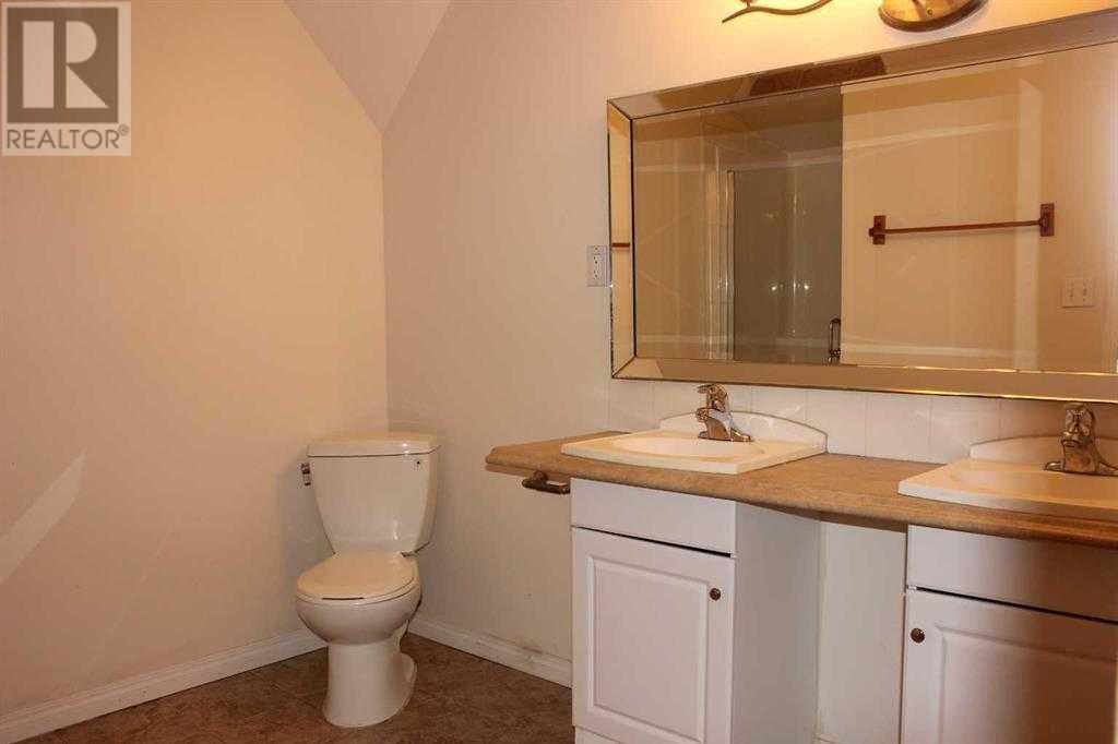 Photo 5 of 179 Sunlake Way Se, Calgary AB