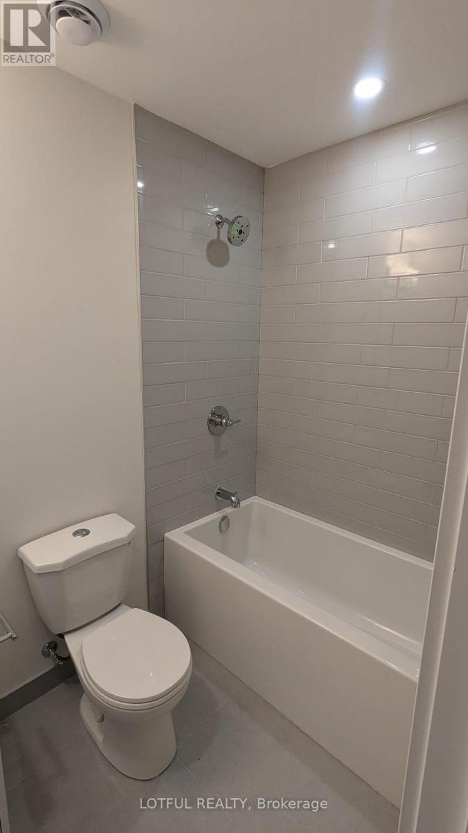 Photo 9 of 302 630 Churchill Avenue N, Ottawa ON