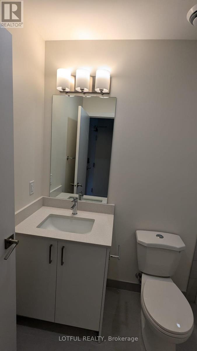 Photo 4 of 302 630 Churchill Avenue N, Ottawa ON