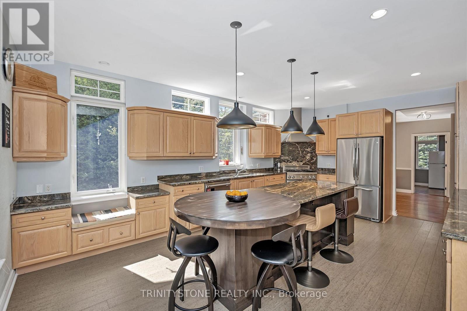 Photo 11 of 36 Sawgrass Circle, Ottawa ON