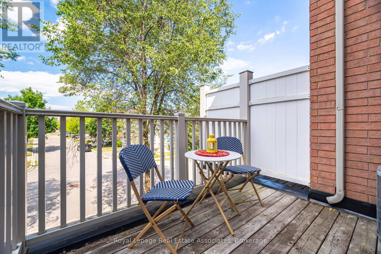 Photo 20 of 932 Burgess Gardens, Milton ON