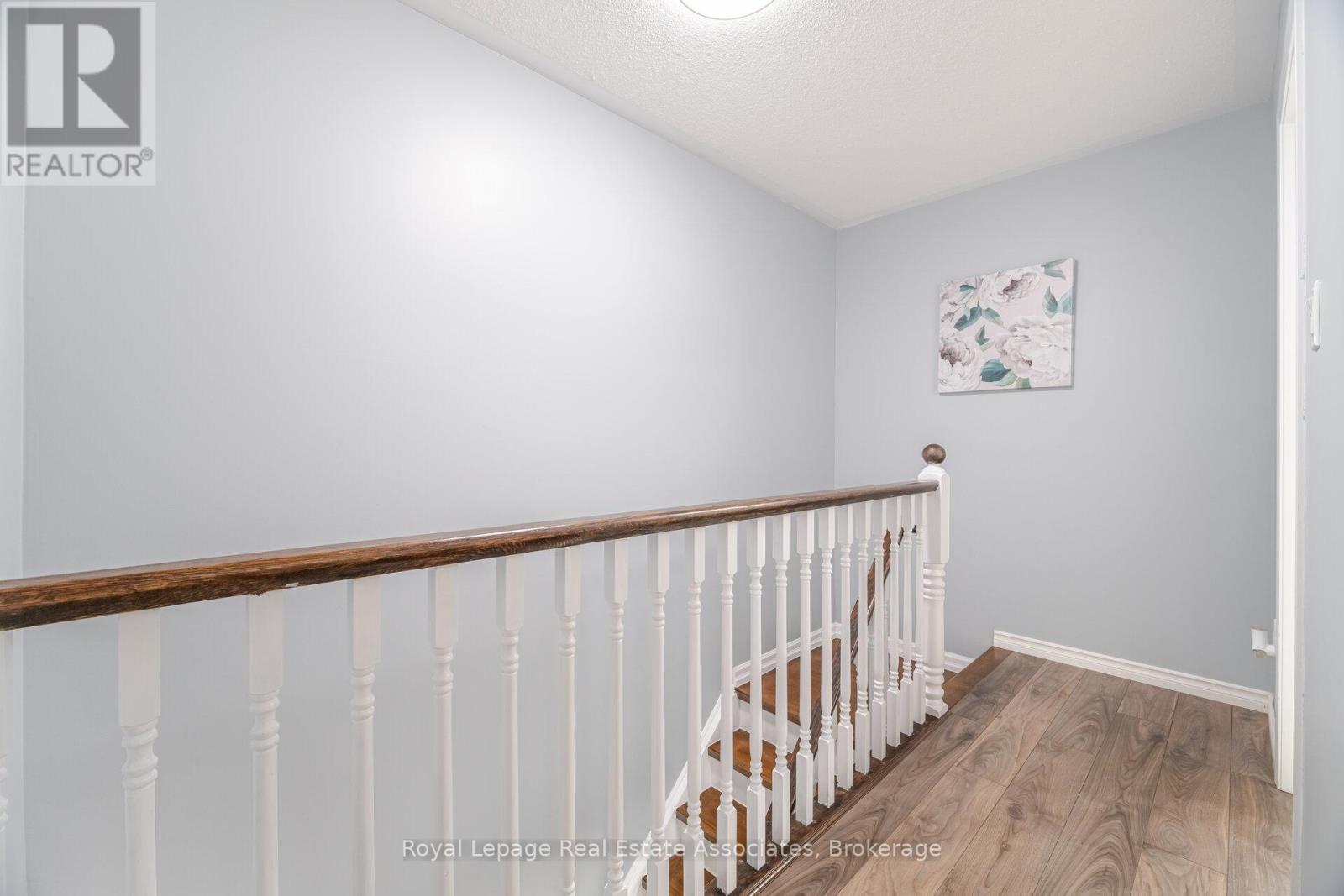 Photo 22 of 932 Burgess Gardens, Milton ON