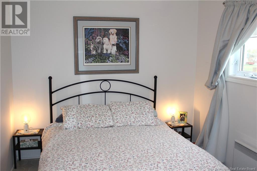Photo 23 of 1736 Chatillon, Maisonnette NB
