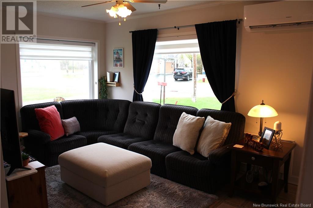 Photo 17 of 1736 Chatillon, Maisonnette NB