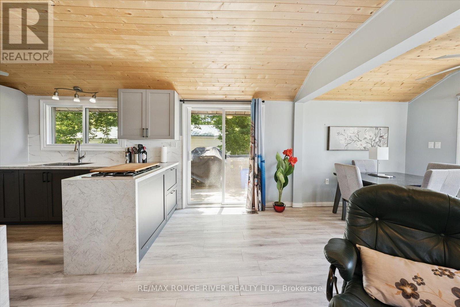Photo 7 of 3 22 Lake Road, Trent Hills ON