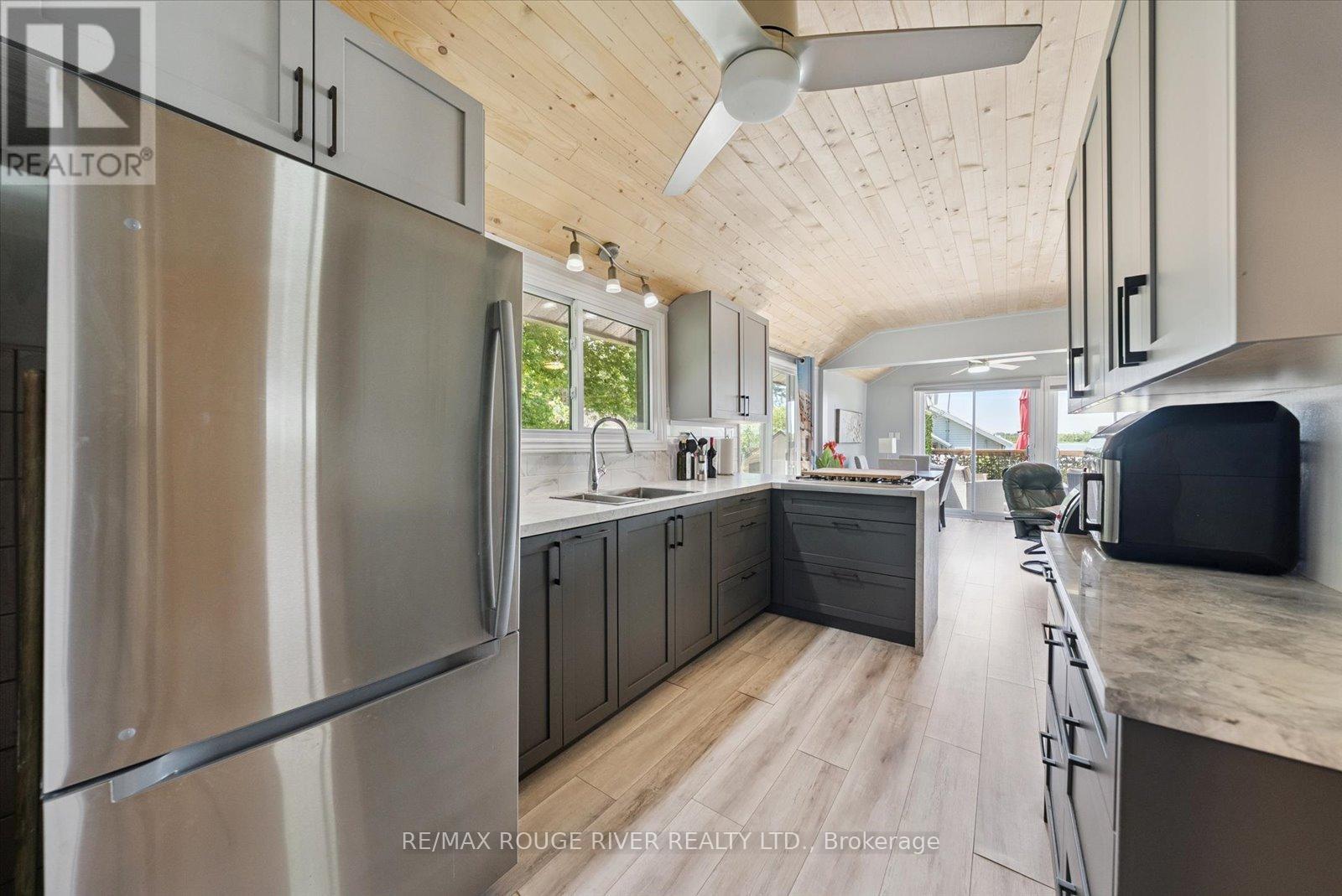 Photo 9 of 3 22 Lake Road, Trent Hills ON