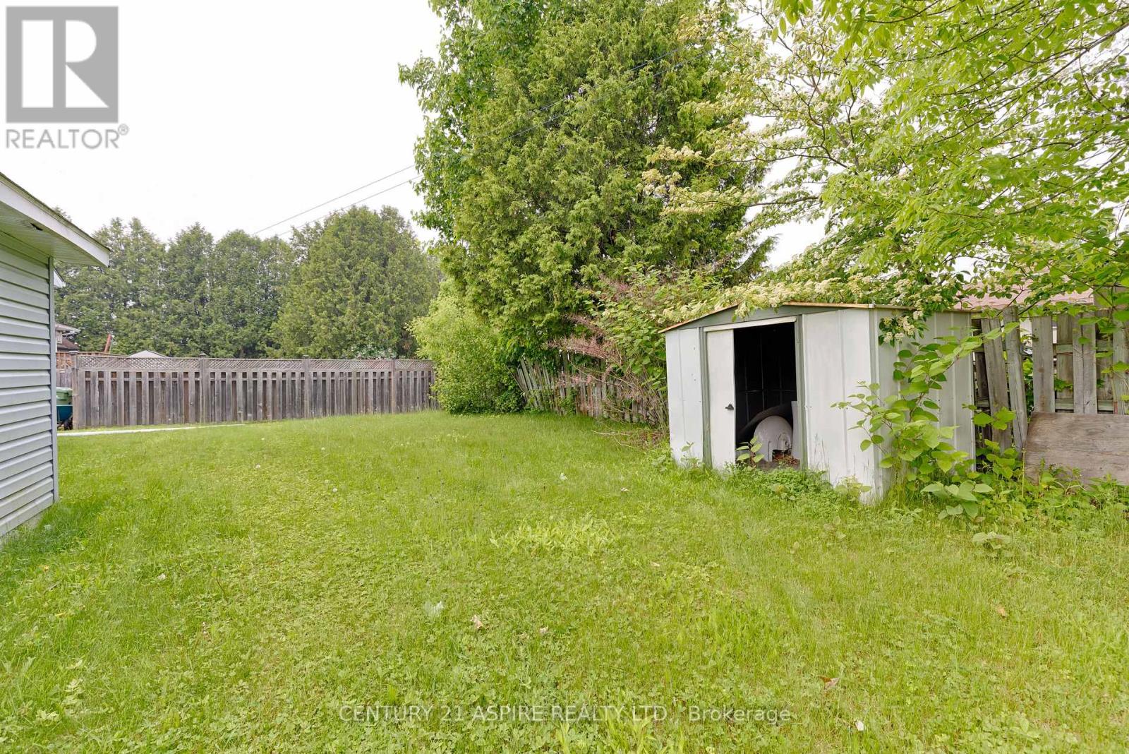 Photo 11 of 123 Ellis Avenue, Pembroke ON