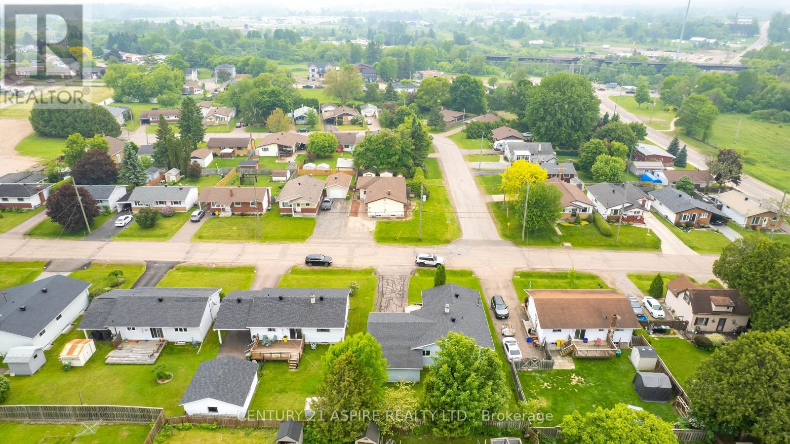 Photo 6 of 123 Ellis Avenue, Pembroke ON