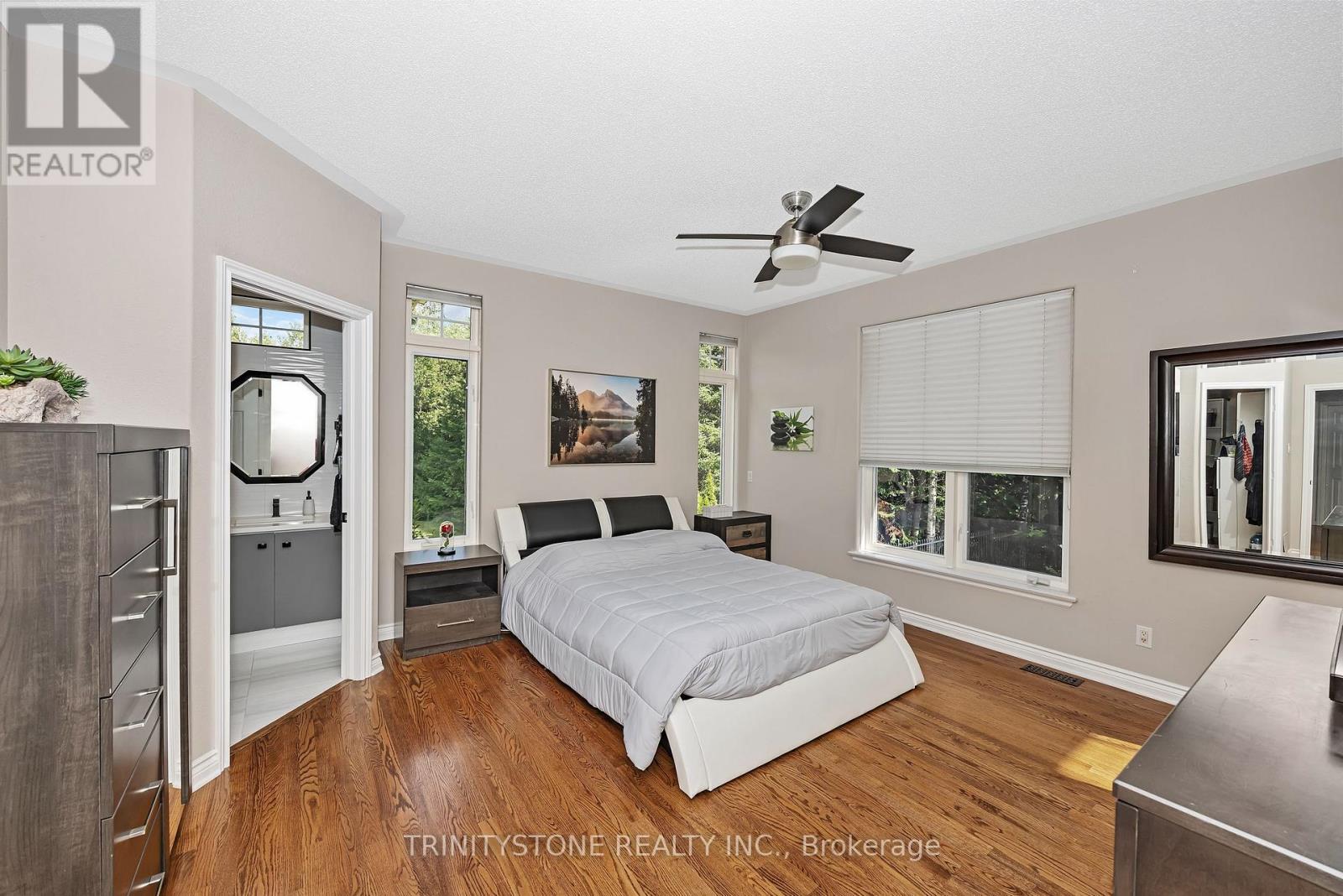 Photo 21 of 36 Sawgrass Circle, Ottawa ON