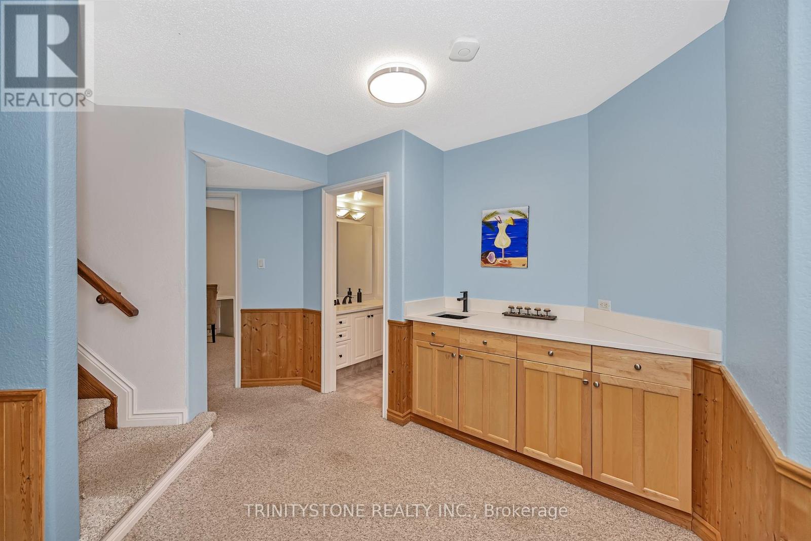 Photo 34 of 36 Sawgrass Circle, Ottawa ON
