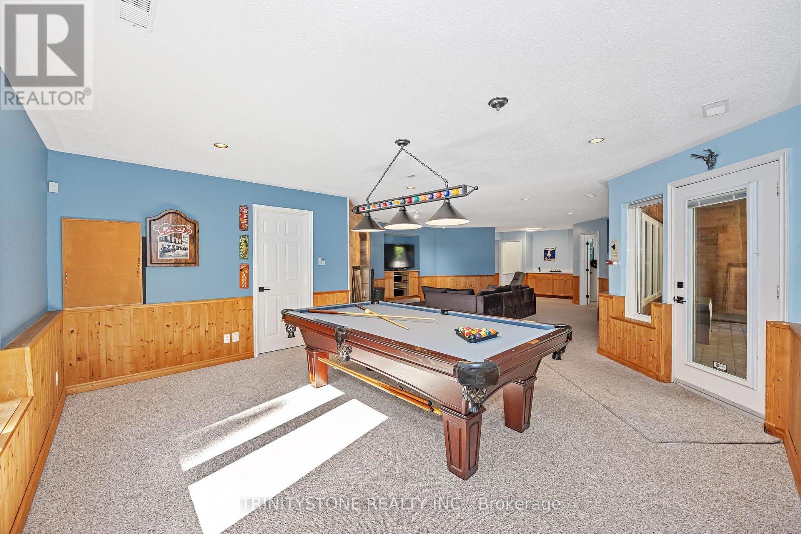 Photo 33 of 36 Sawgrass Circle, Ottawa ON