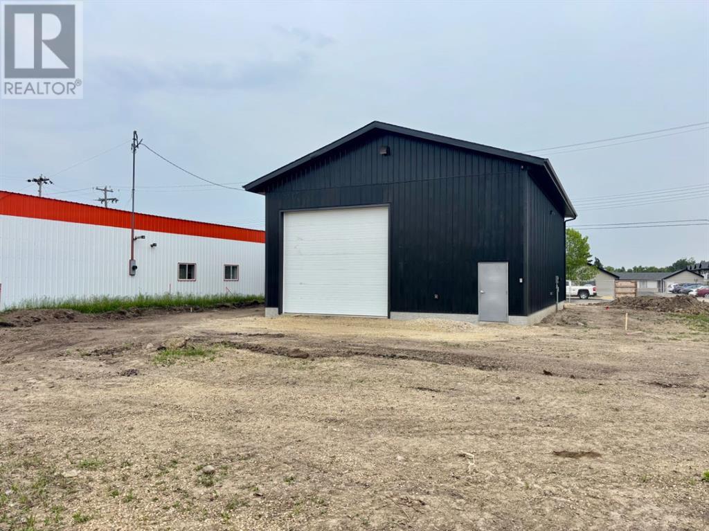 Photo 2 of 5311 47 Street, Camrose AB